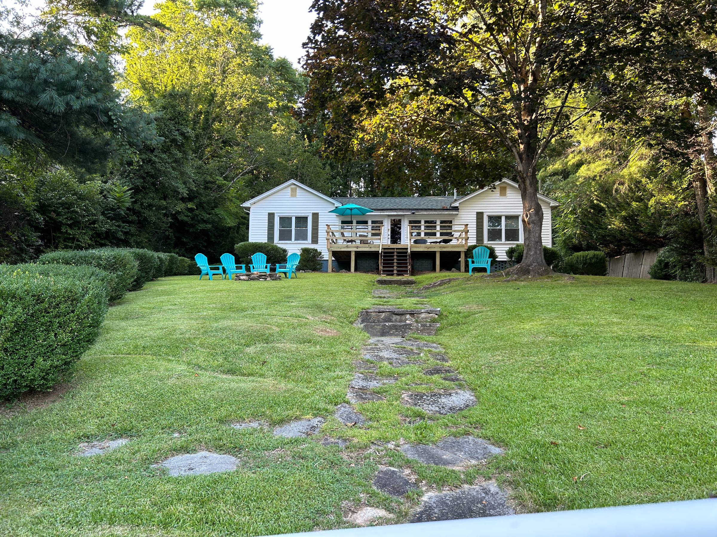 Osceola Lake House in Hendersonville, NC
