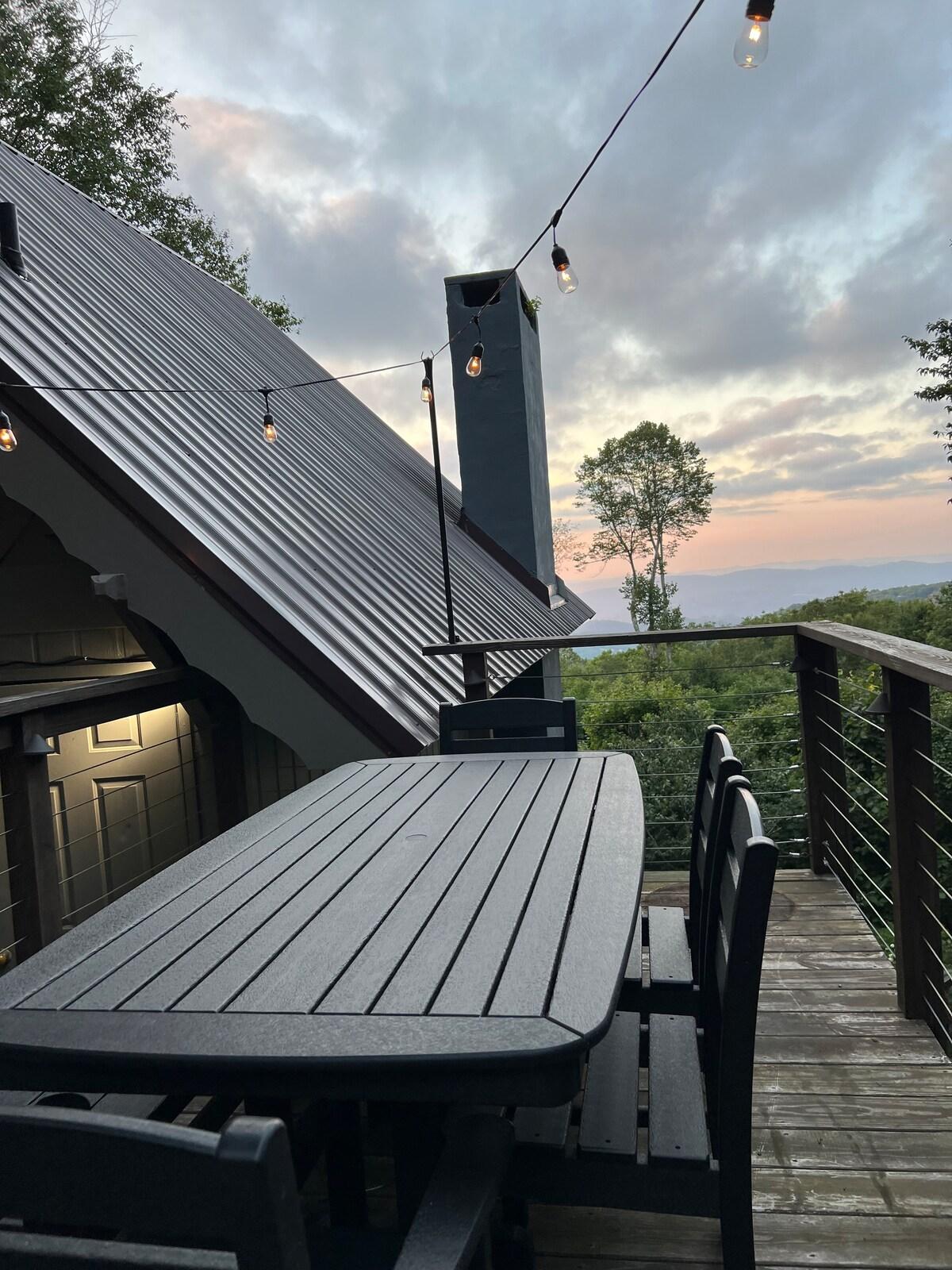 Outdoor dining patio at Serene Haus