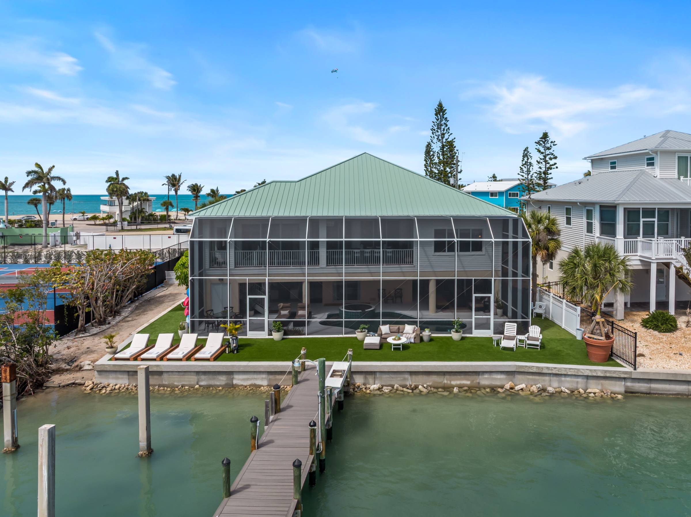 Casa Bahia-Luxury Bayfront Pool Home with Studio in Englewood, FL